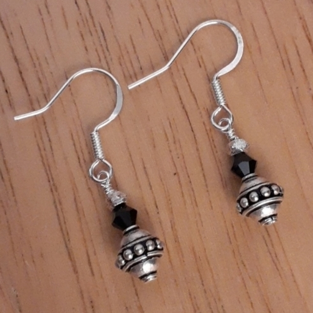 Sterling Silver & Swarovski Crystal Pierced Earrings GG113